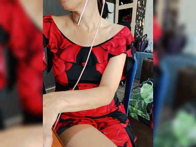 naked_taxi_dispatcher webcam