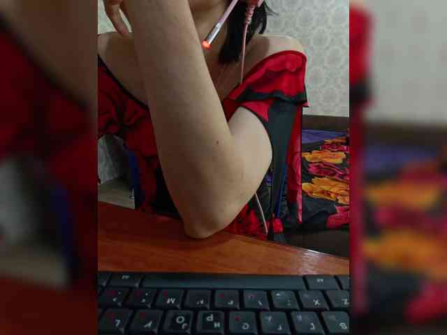 naked_taxi_dispatcher webcam