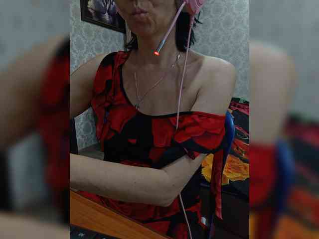 naked_taxi_dispatcher webcam