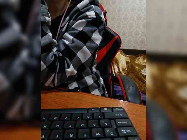 naked_taxi_dispatcher webcam