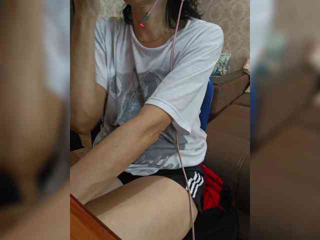 naked_taxi_dispatcher webcam