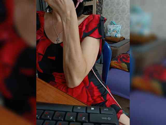 naked_taxi_dispatcher webcam