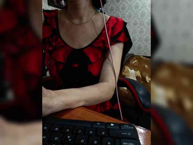 naked_taxi_dispatcher webcam