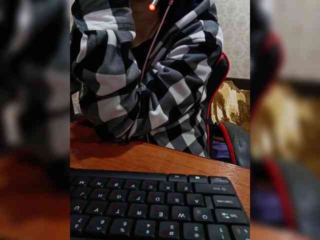 naked_taxi_dispatcher webcam