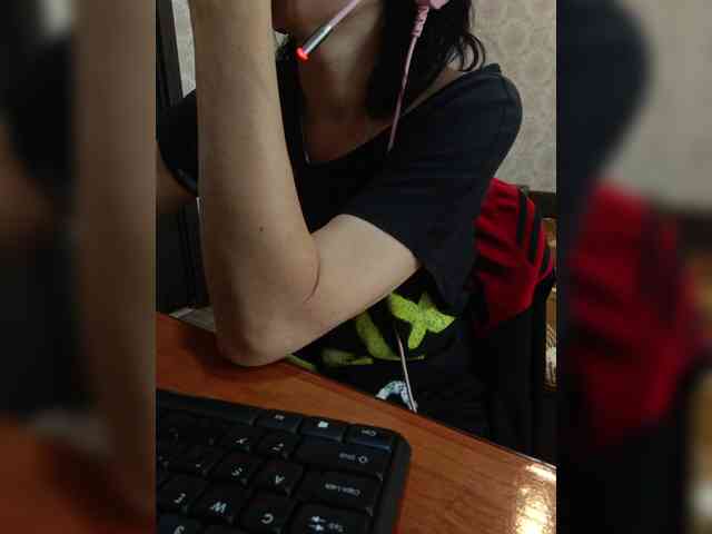 naked_taxi_dispatcher webcam