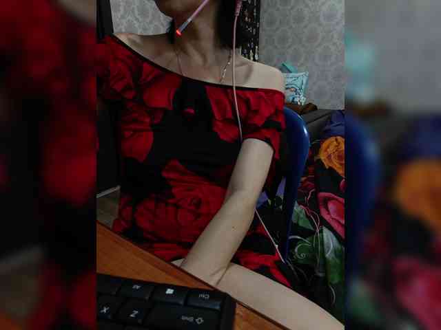 naked_taxi_dispatcher webcam