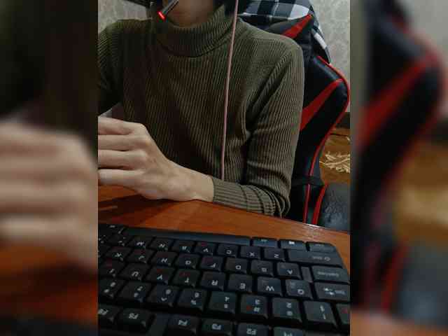 naked_taxi_dispatcher webcam