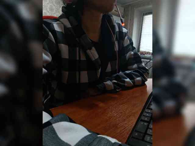 naked_taxi_dispatcher webcam