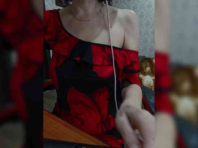naked_taxi_dispatcher webcam