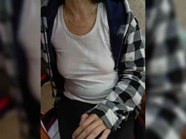 naked_taxi_dispatcher webcam