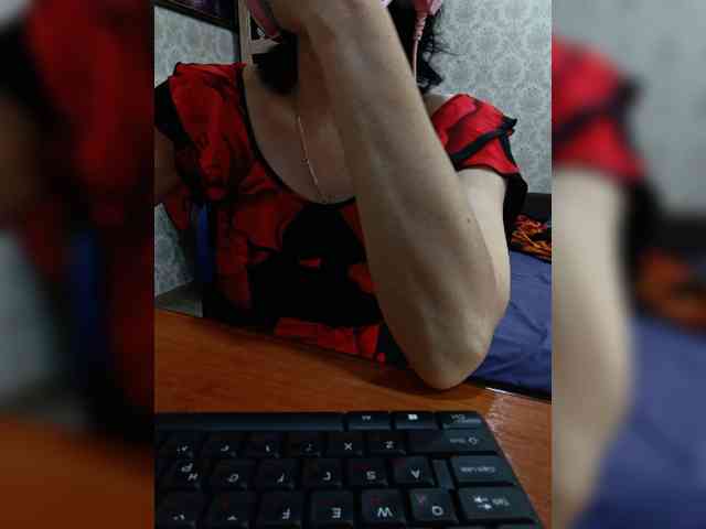 naked_taxi_dispatcher webcam