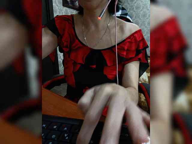naked_taxi_dispatcher webcam