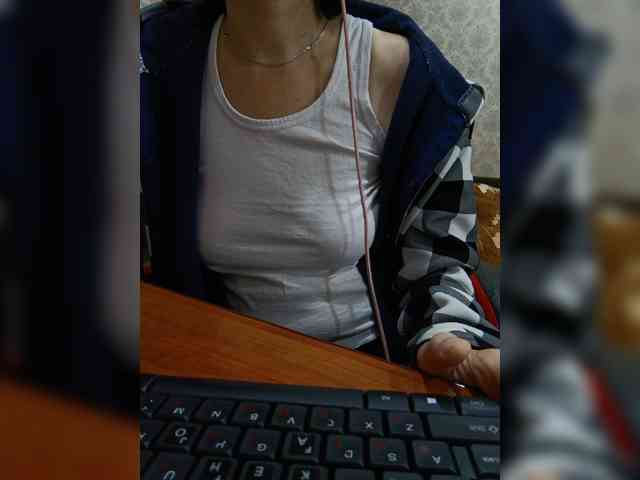 naked_taxi_dispatcher webcam