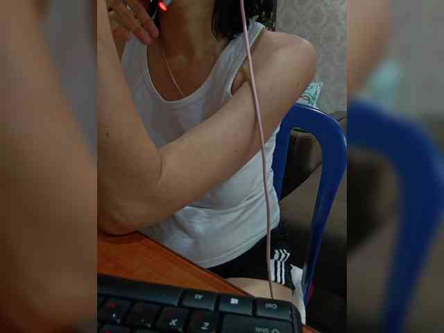 naked_taxi_dispatcher webcam