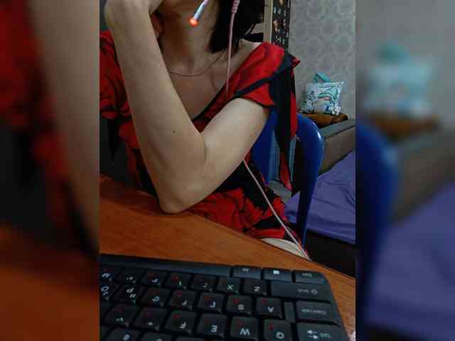 naked_taxi_dispatcher webcam