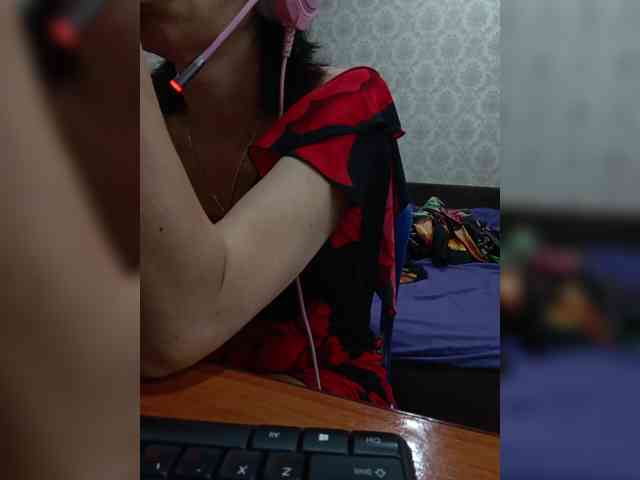 naked_taxi_dispatcher webcam