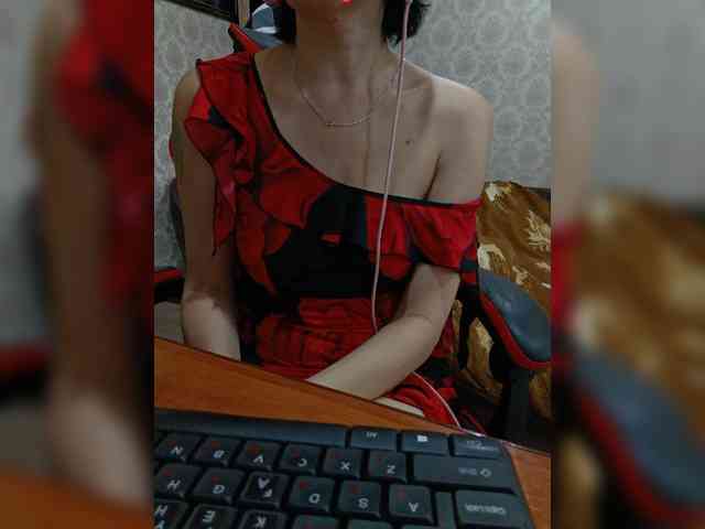 naked_taxi_dispatcher webcam