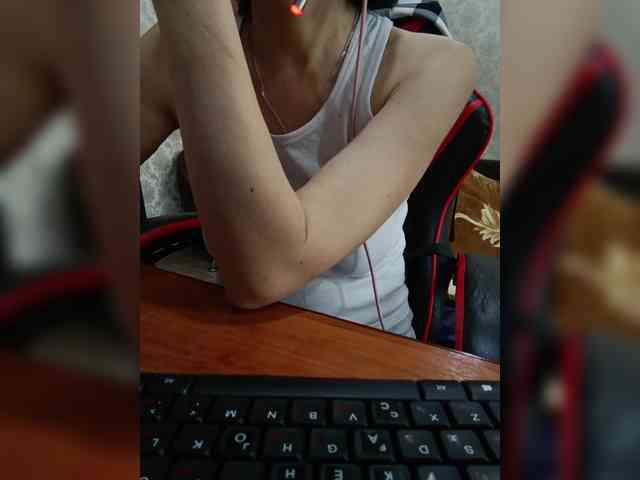 naked_taxi_dispatcher webcam