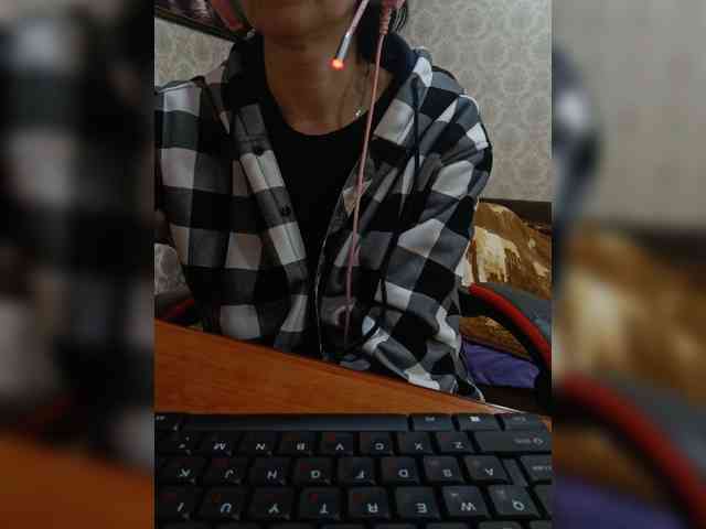 naked_taxi_dispatcher webcam