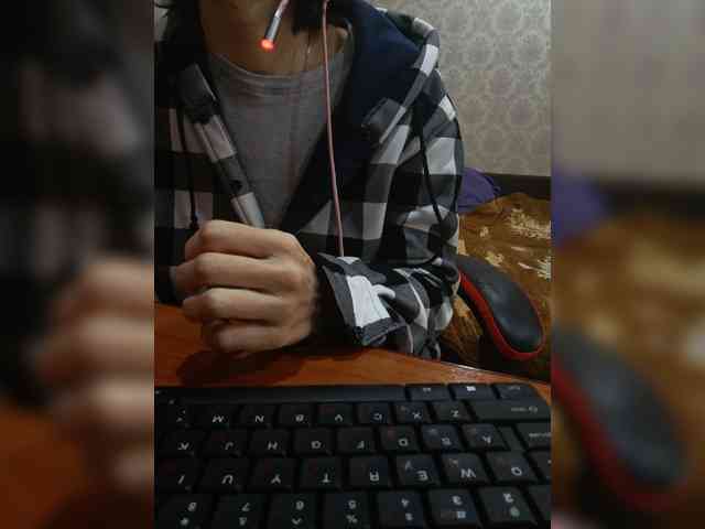 naked_taxi_dispatcher webcam