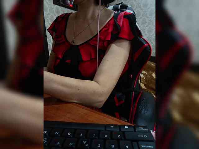 naked_taxi_dispatcher webcam