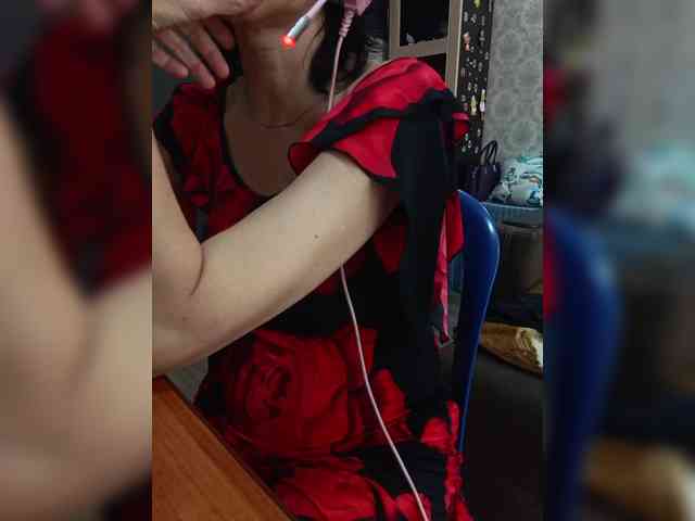 naked_taxi_dispatcher webcam