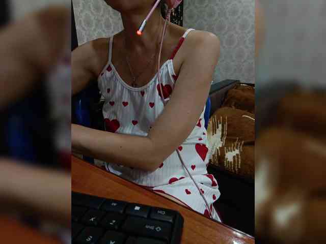 naked_taxi_dispatcher webcam