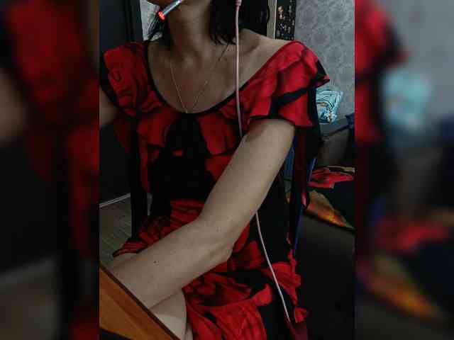 naked_taxi_dispatcher webcam