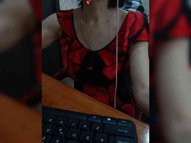naked_taxi_dispatcher webcam