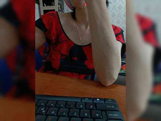 naked_taxi_dispatcher webcam