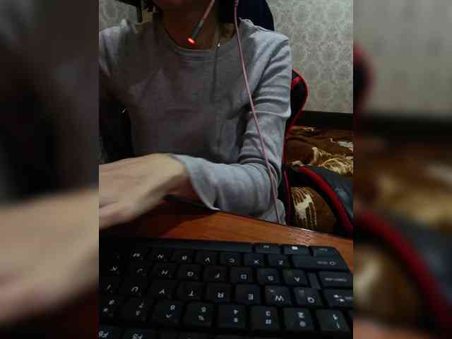 naked_taxi_dispatcher webcam