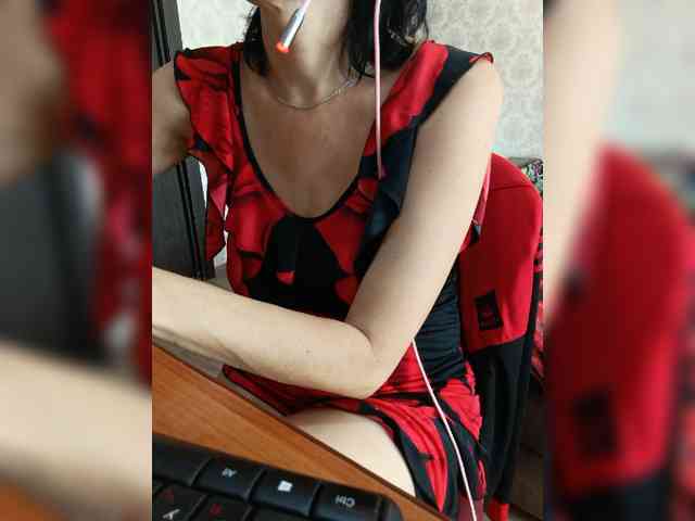 naked_taxi_dispatcher webcam