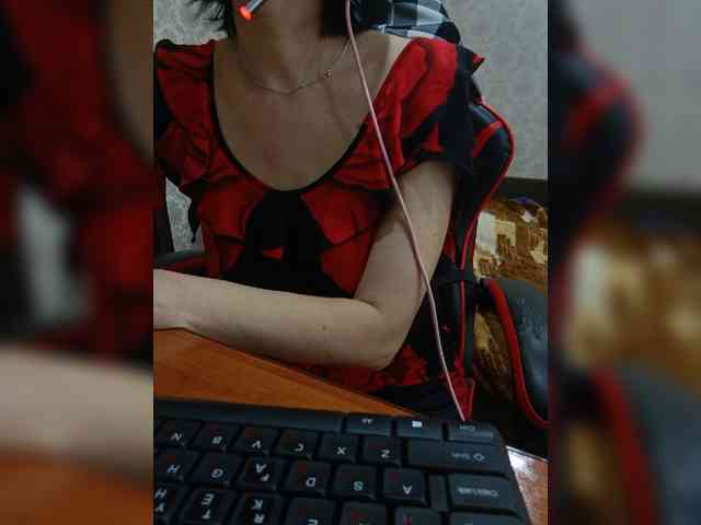 naked_taxi_dispatcher webcam
