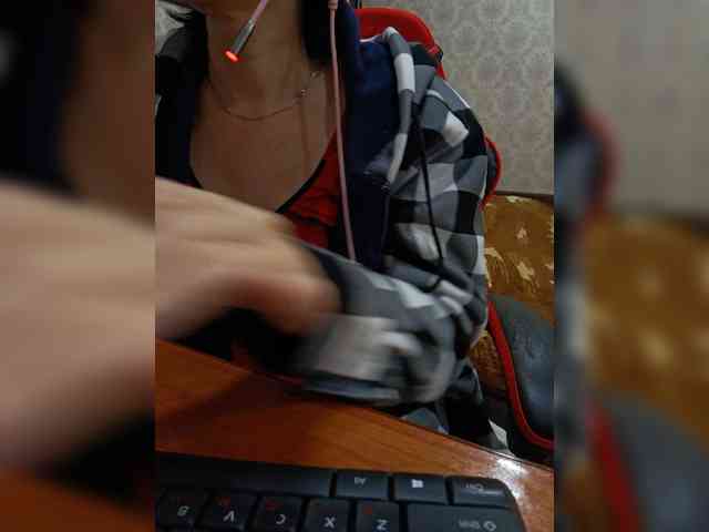naked_taxi_dispatcher webcam