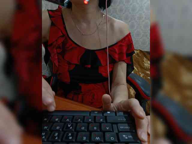 naked_taxi_dispatcher webcam
