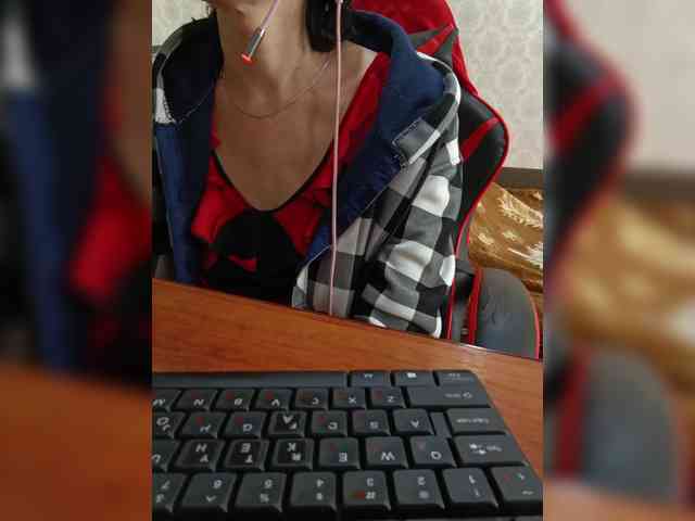 naked_taxi_dispatcher webcam