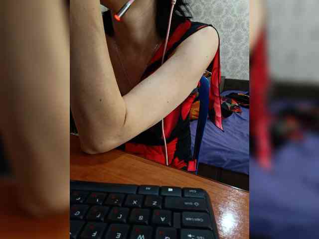 naked_taxi_dispatcher webcam