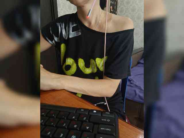 naked_taxi_dispatcher webcam