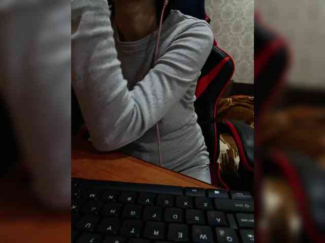 naked_taxi_dispatcher webcam