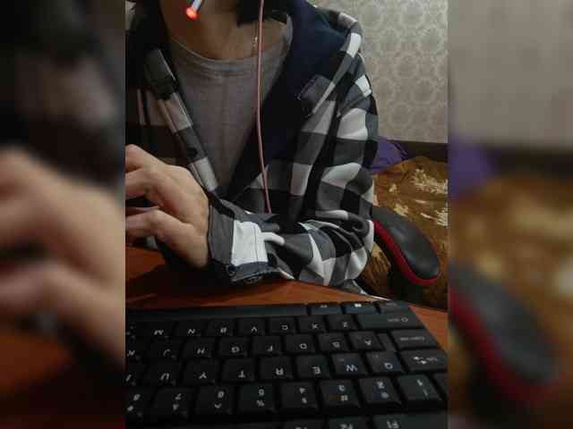 naked_taxi_dispatcher webcam