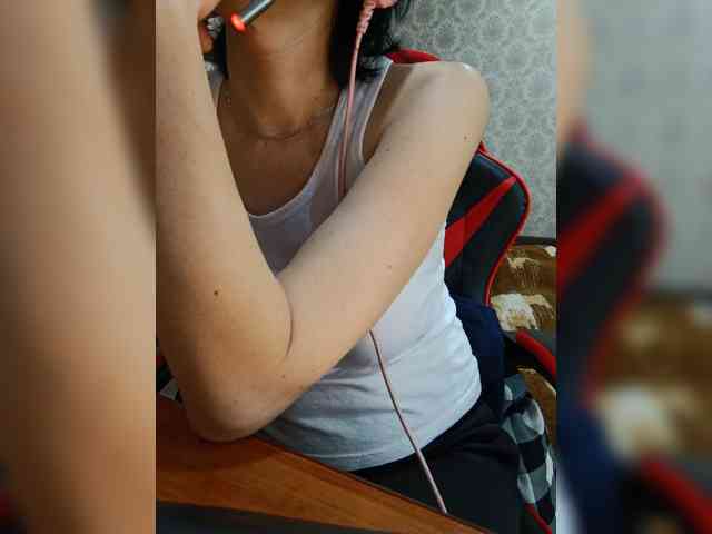 naked_taxi_dispatcher webcam