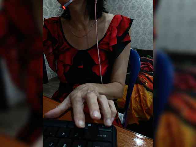 naked_taxi_dispatcher webcam