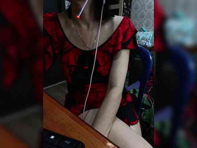 naked_taxi_dispatcher webcam