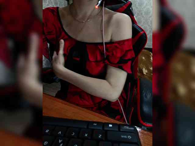 naked_taxi_dispatcher webcam