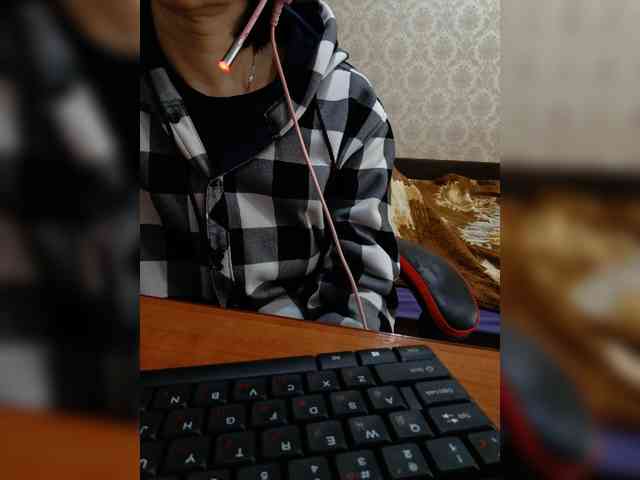 naked_taxi_dispatcher webcam