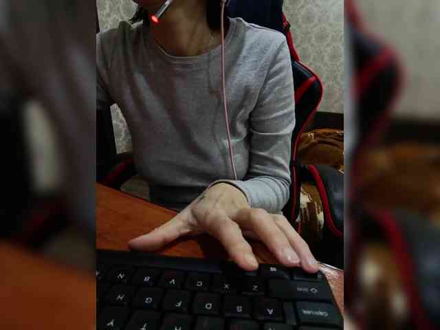 naked_taxi_dispatcher webcam