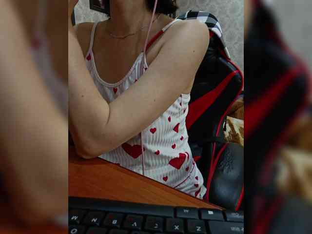 naked_taxi_dispatcher webcam
