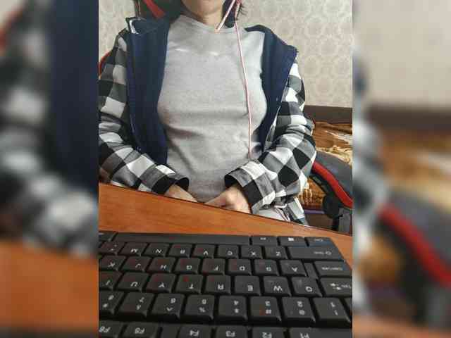 naked_taxi_dispatcher webcam