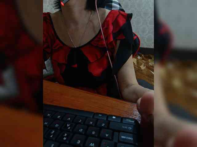 naked_taxi_dispatcher webcam