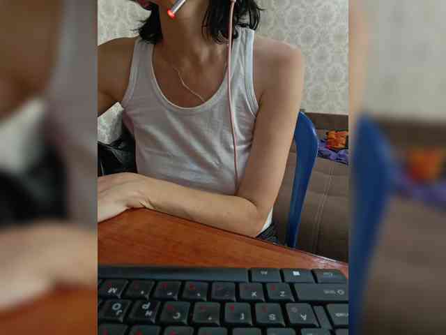 naked_taxi_dispatcher webcam